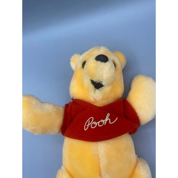 Winnie the Pooh Articulated 10" Plush Disneyland Walt Disney World - Picture 3 of 4